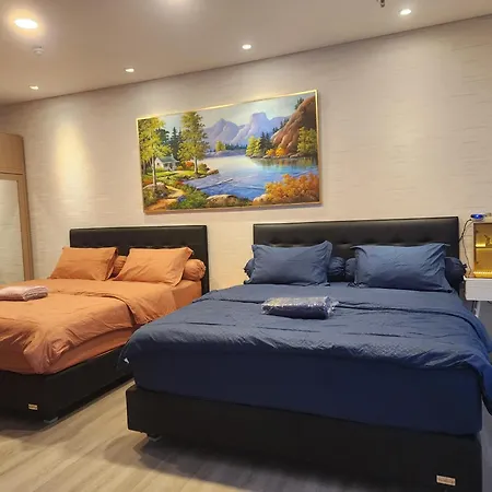 Spacious 2 King Bed Family Room 56 Sqm Podomoro Apartment Tower Liberty 21St Floor With Mall Direct Access Medan Exterior photo